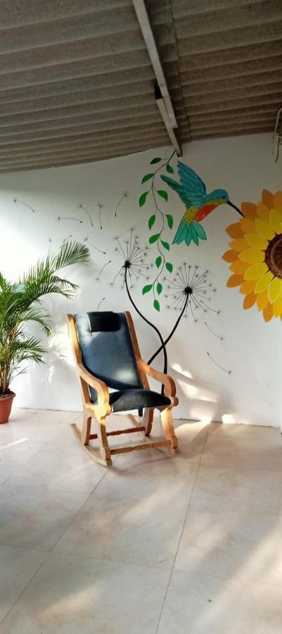 Sierra Kay Hostel Guachaca Esterno foto